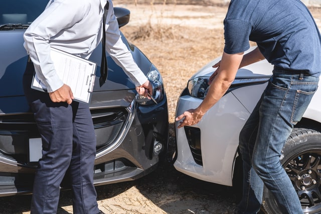 自動車事故と修理